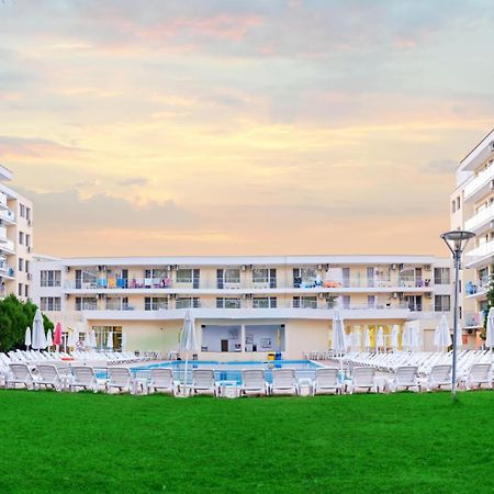 Hotel Garden Nevis Slântsjev Brjag Eksteriør bilde